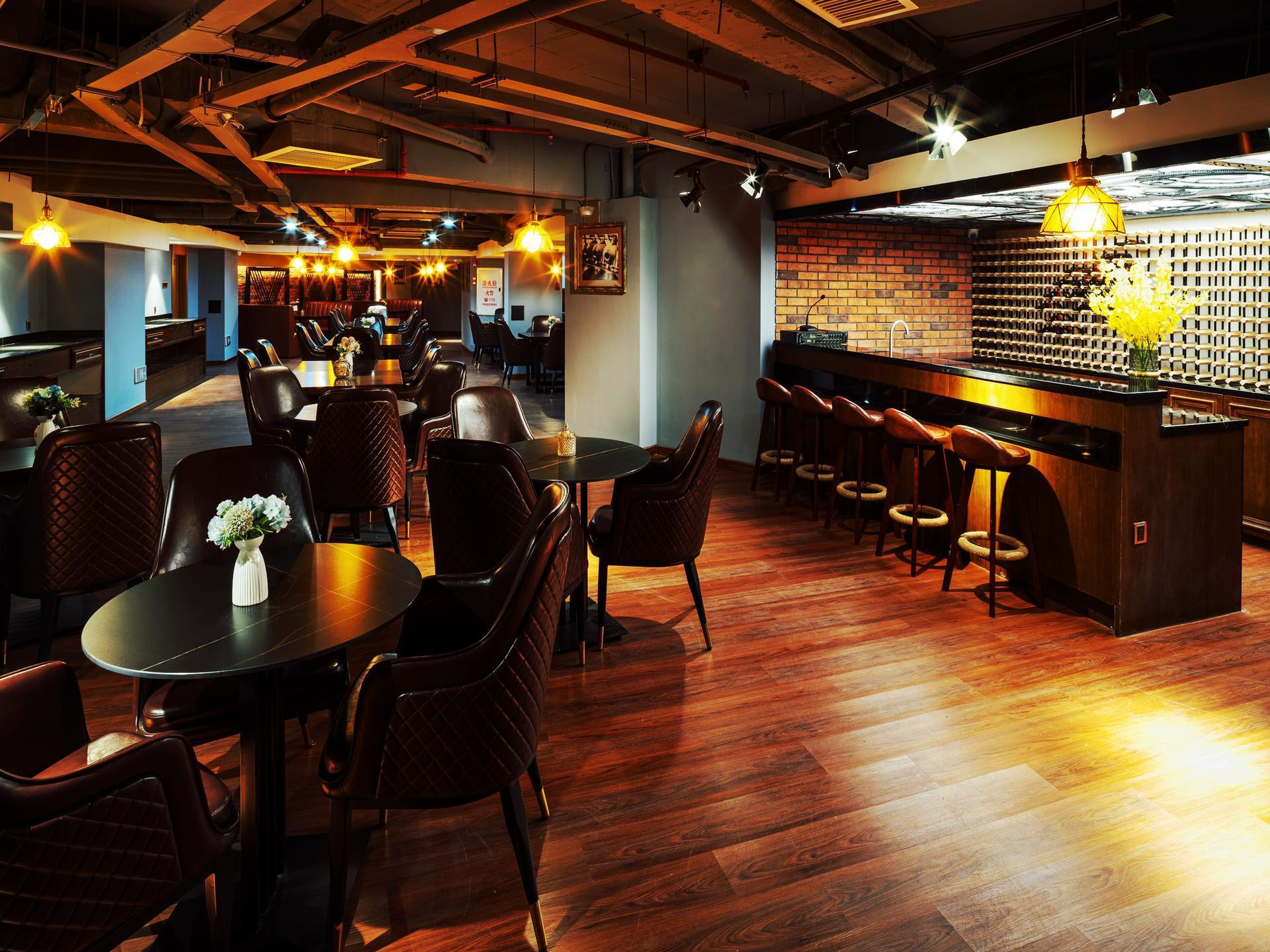 James Joyce Coffetel Hotel (Guangzhou Beijing Road Metro Station Pedestrian Street) 51/58