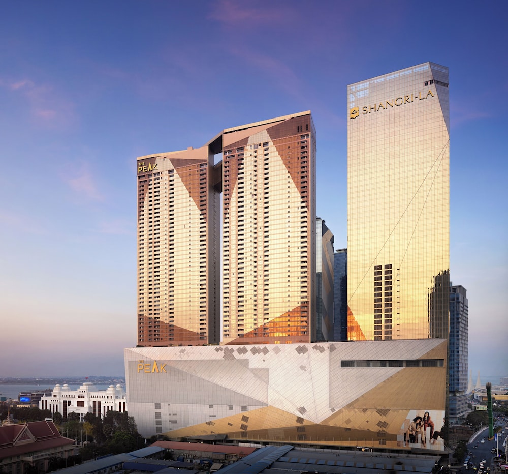 Shangri-La Phnom Penh 2/41