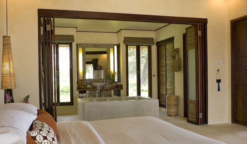 Bangsak Village - Adults Only 17/71