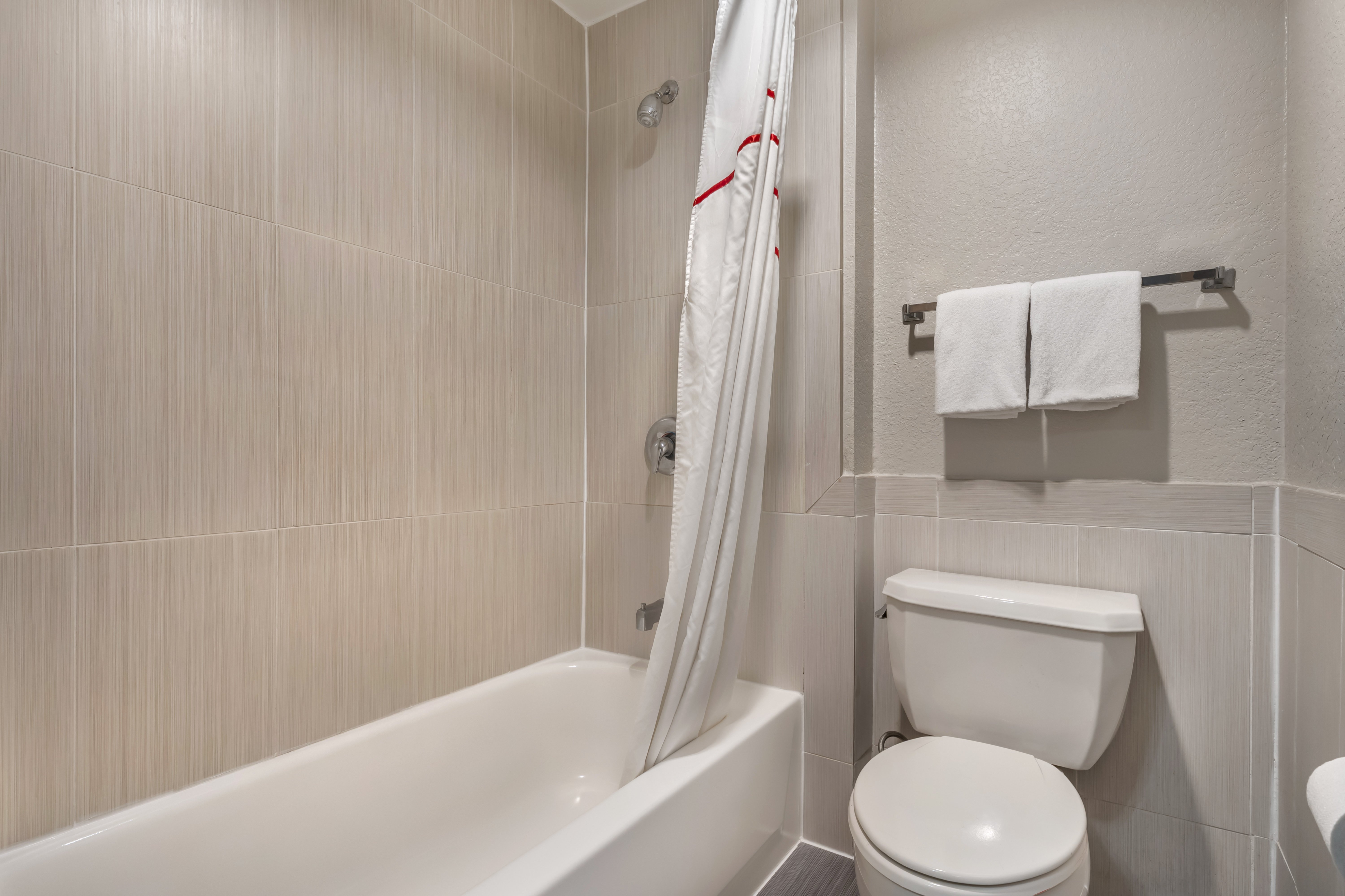 Red Roof Inn Houston - Brookhollow 26/29