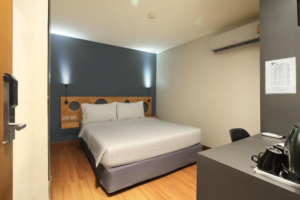 STANDARD, DOUBLE BED, NO WINDOW