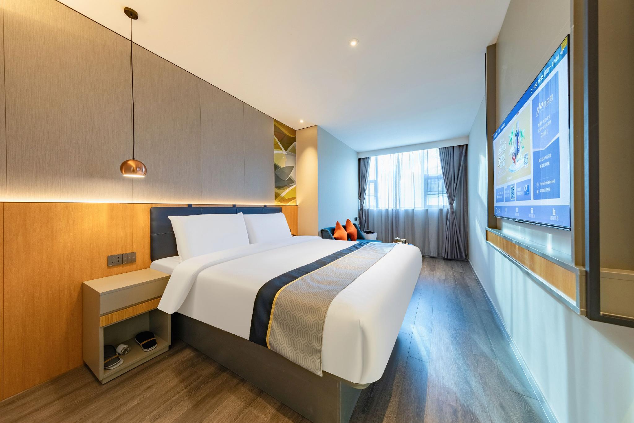 Room, Queen Bed