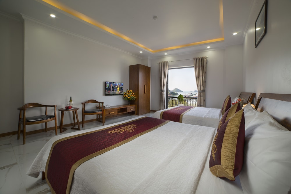 Quang Tung Hotel 12/45