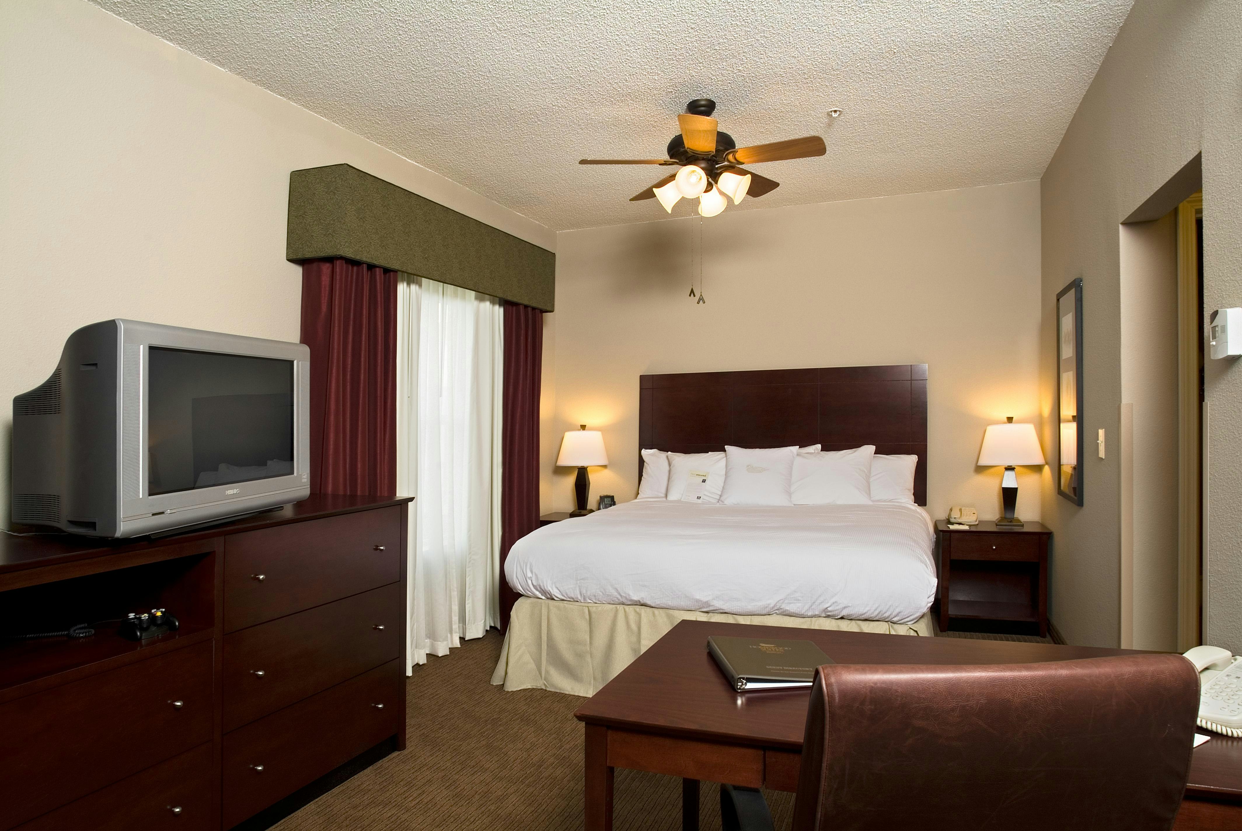 Homewood Suites By Hilton Bloomington 9/44
