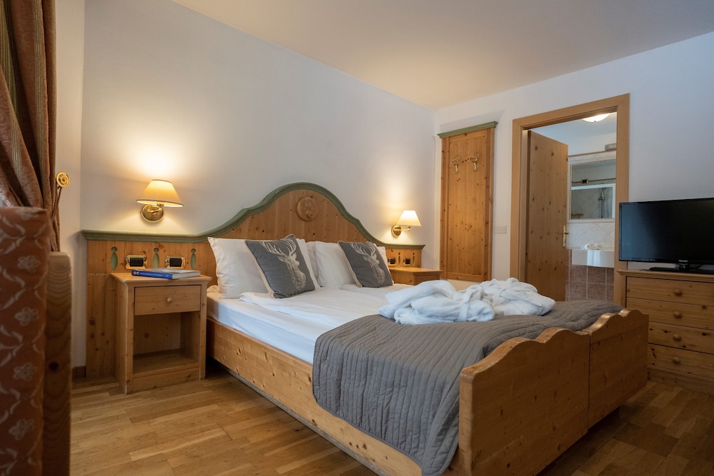 Gran Chalet Soreghes 10/69