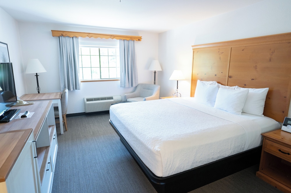 Icicle Inn At Icicle Village Resort Formerly Best Western Plus Icicle Inn 24/74