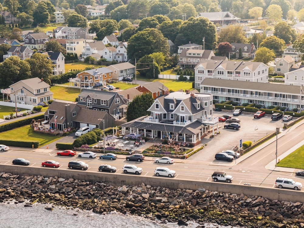 The Shore House 43/50
