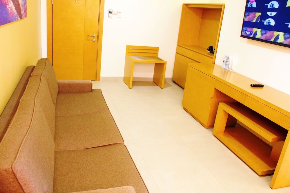 K Hotels 40/54