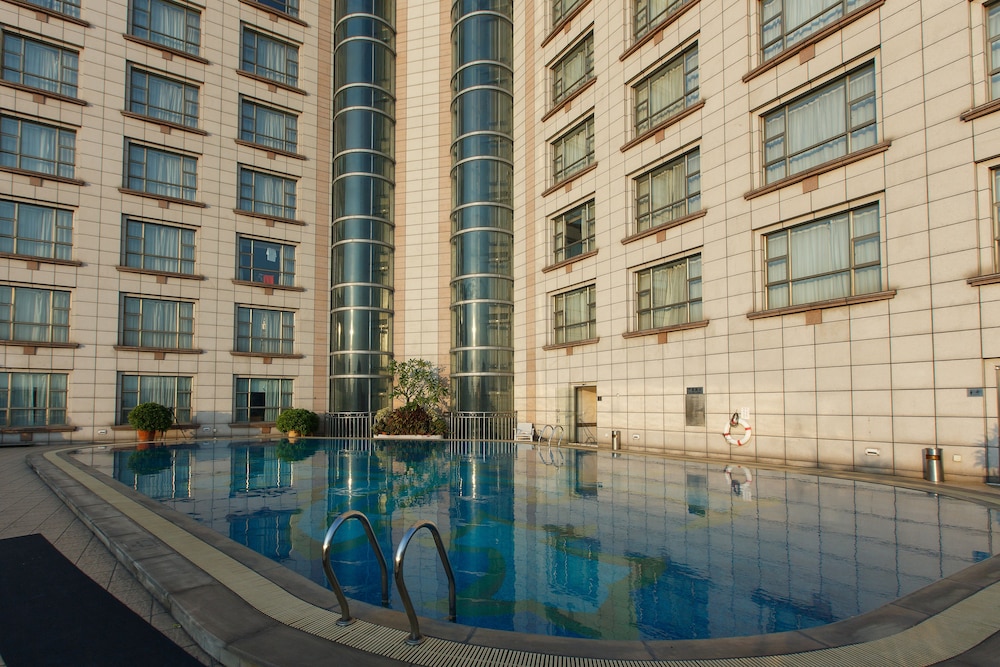 GRAND ROYAL HOTEL photo2