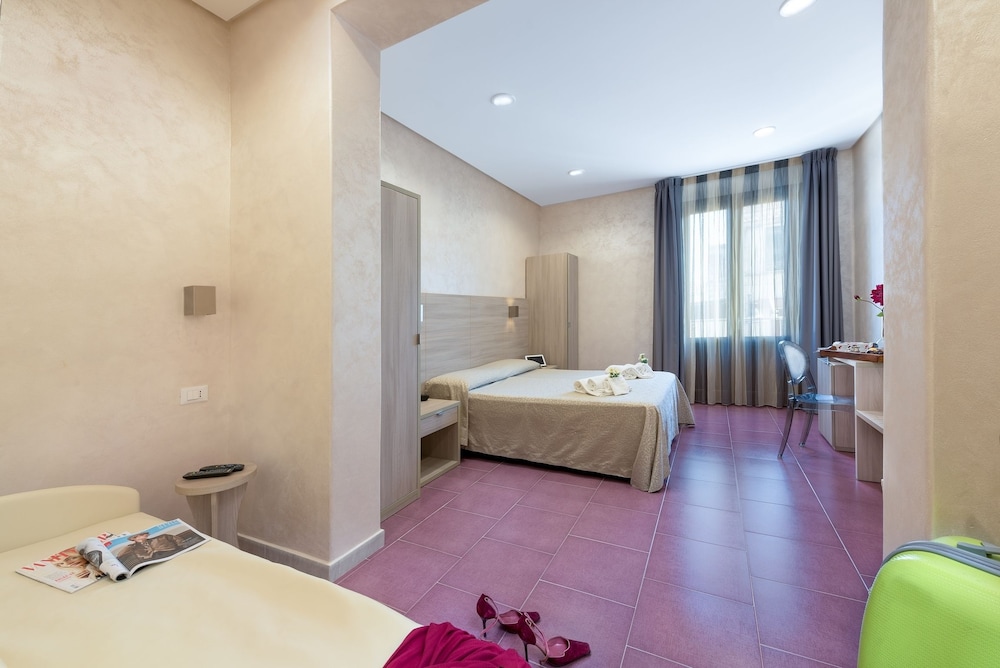Hotel Biancolilla 36/40