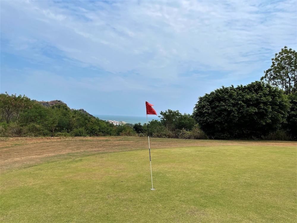 Golf-Sea-City Guest House 25/50