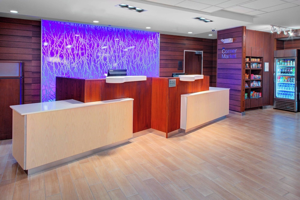 Fairfield Inn And Suites By Marriott Hollister 1/49