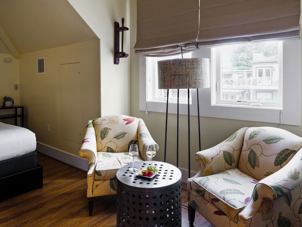 Inn At Sonoma - A Four Sisters Inn 50/62