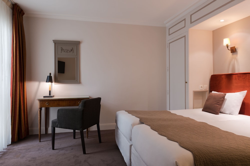 Hotel Gaillon Opera 6/26