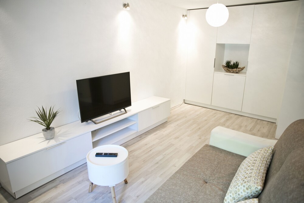Apartments Hisa Pod Gradom 27/50