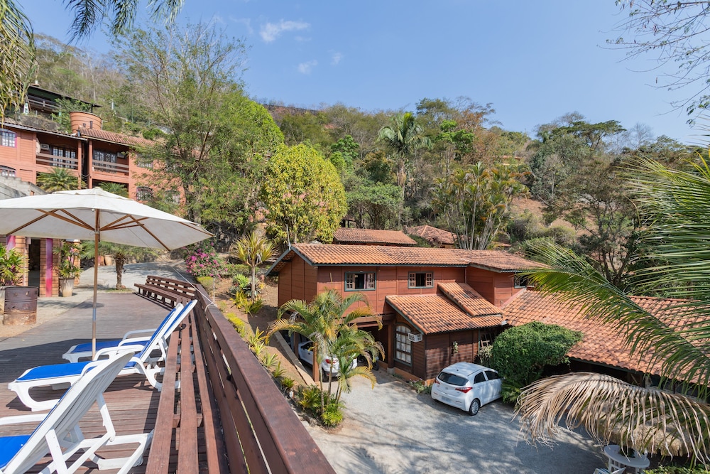 Pousada Chales Wood House 48/51