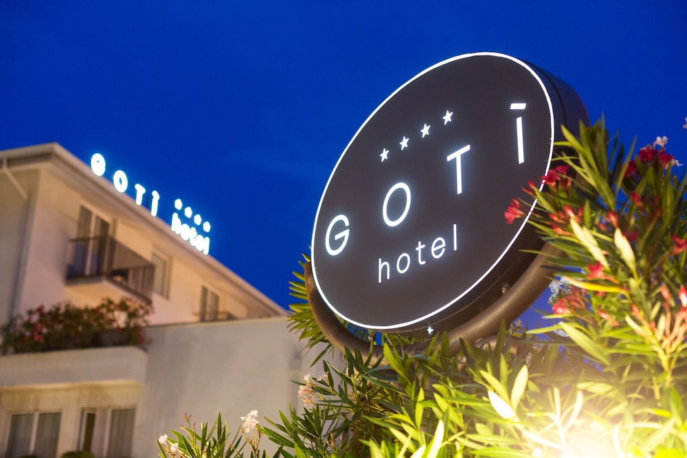 Goti Hotel 5/76