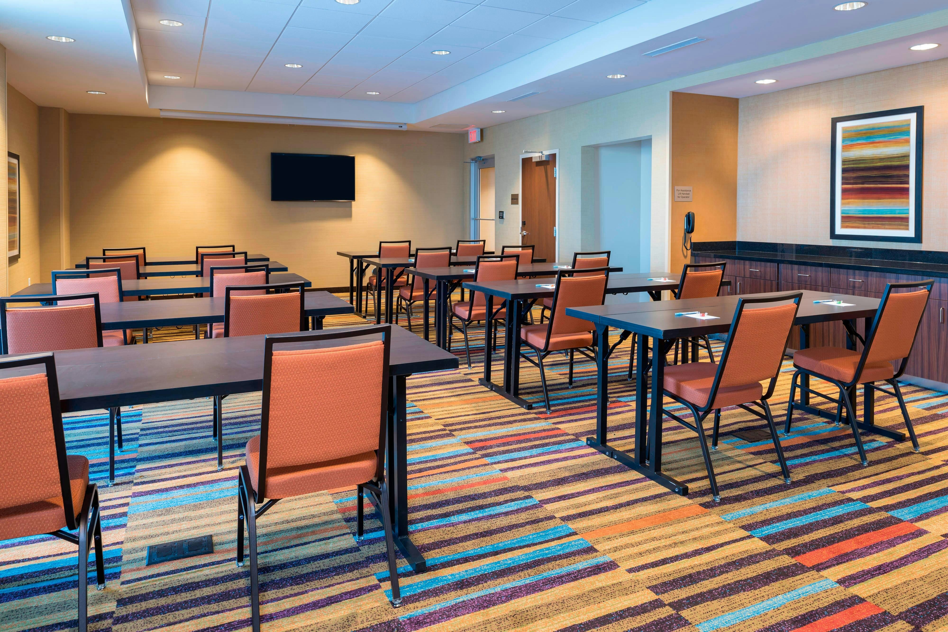Fairfield Inn & Suites by Marriott Indianapolis Fishers 36/44