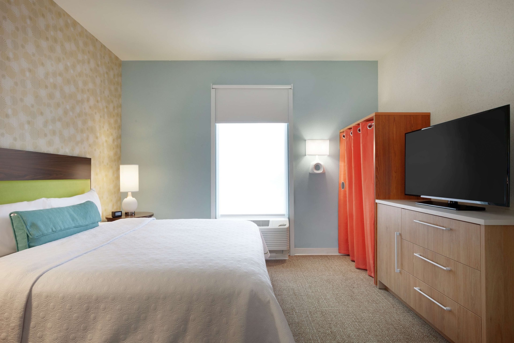 STUDIO, 2 QUEEN BEDS, ACCESSIBLE