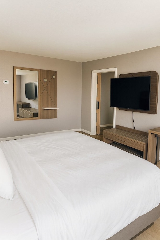 Silver Beach Hotel 13/50