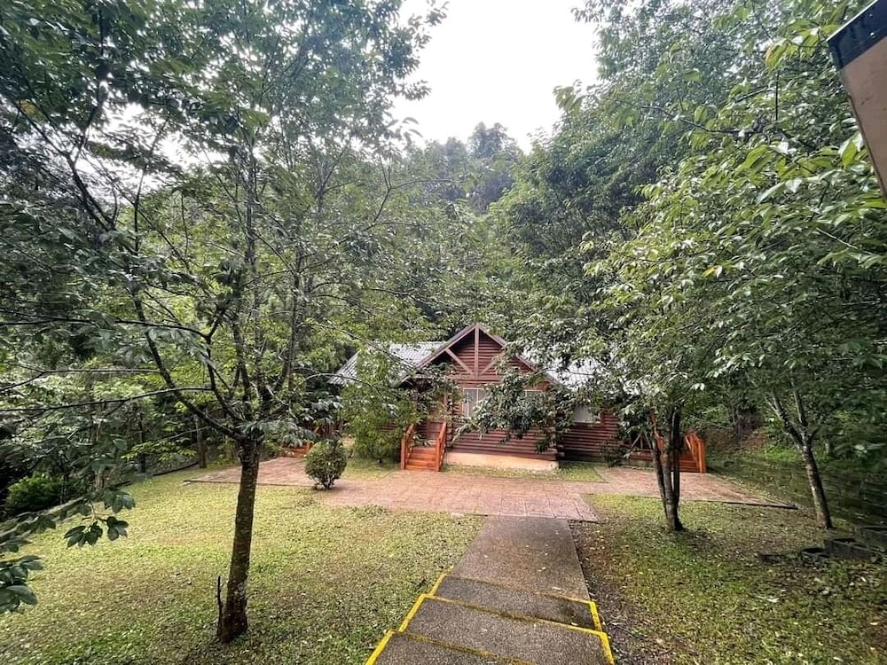 Sun Moon Lake Youth Activity Center Hostel 23/37