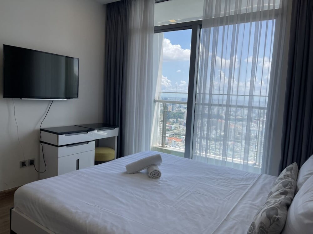 1 BEDROOM, LUXURY, APARTMENT