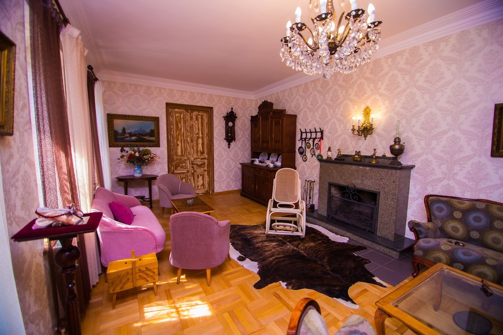 Bloom Boutique Hotel 33/50