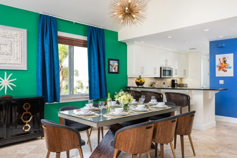 Grandview on Grace Bay 28/50