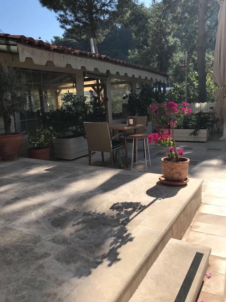 Petunya Konak Hotel 46/50