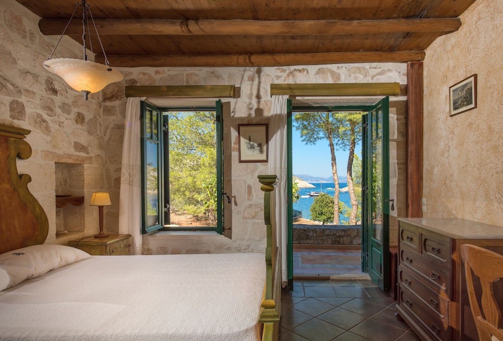 Nobelos Boutique Hotel 5/50