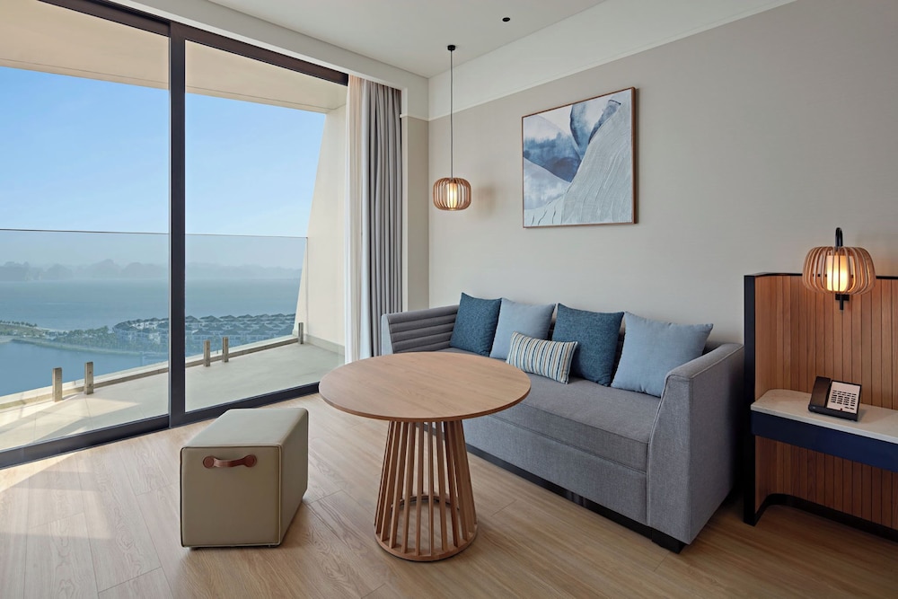 Hyatt Place Ha Long Bay, Bai Chay 32/50