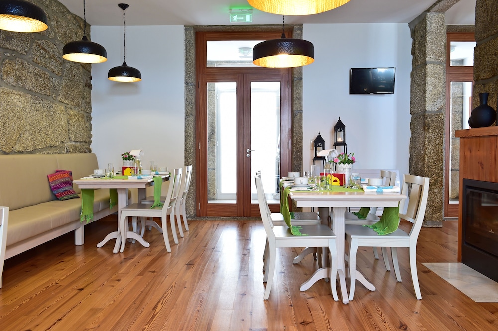 SOLAR EGAS MONIZ CHARMING HOUSE AND LOCAL EXPERIENCE 34/50
