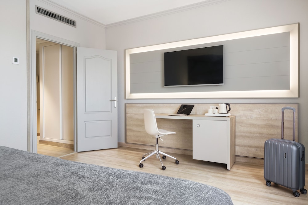 Salles Hotel Ciutat Del Prat 67/71