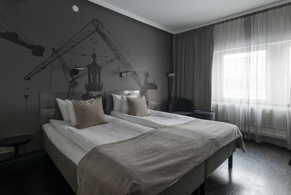 STANDARD, TWIN BEDS