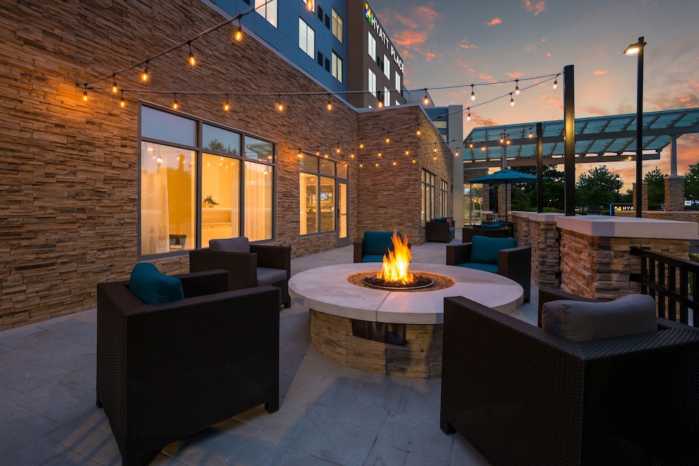 Hyatt Place Hampton Convention Center 27/39