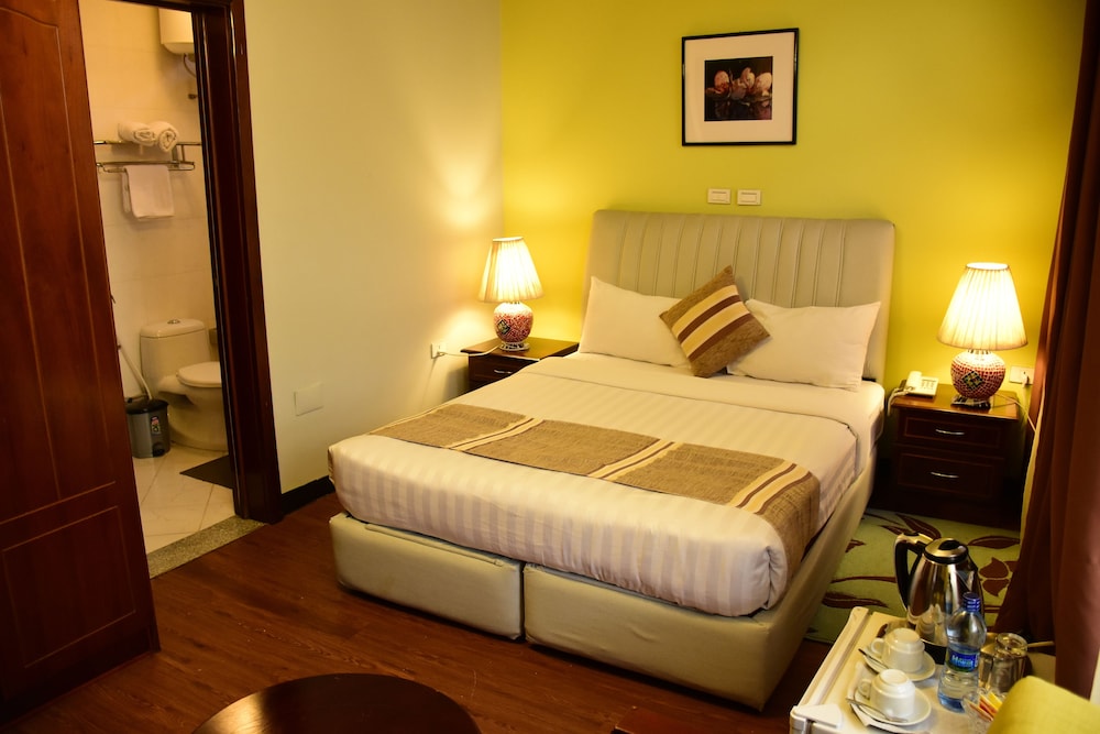 Lobelia Hotel 16/68