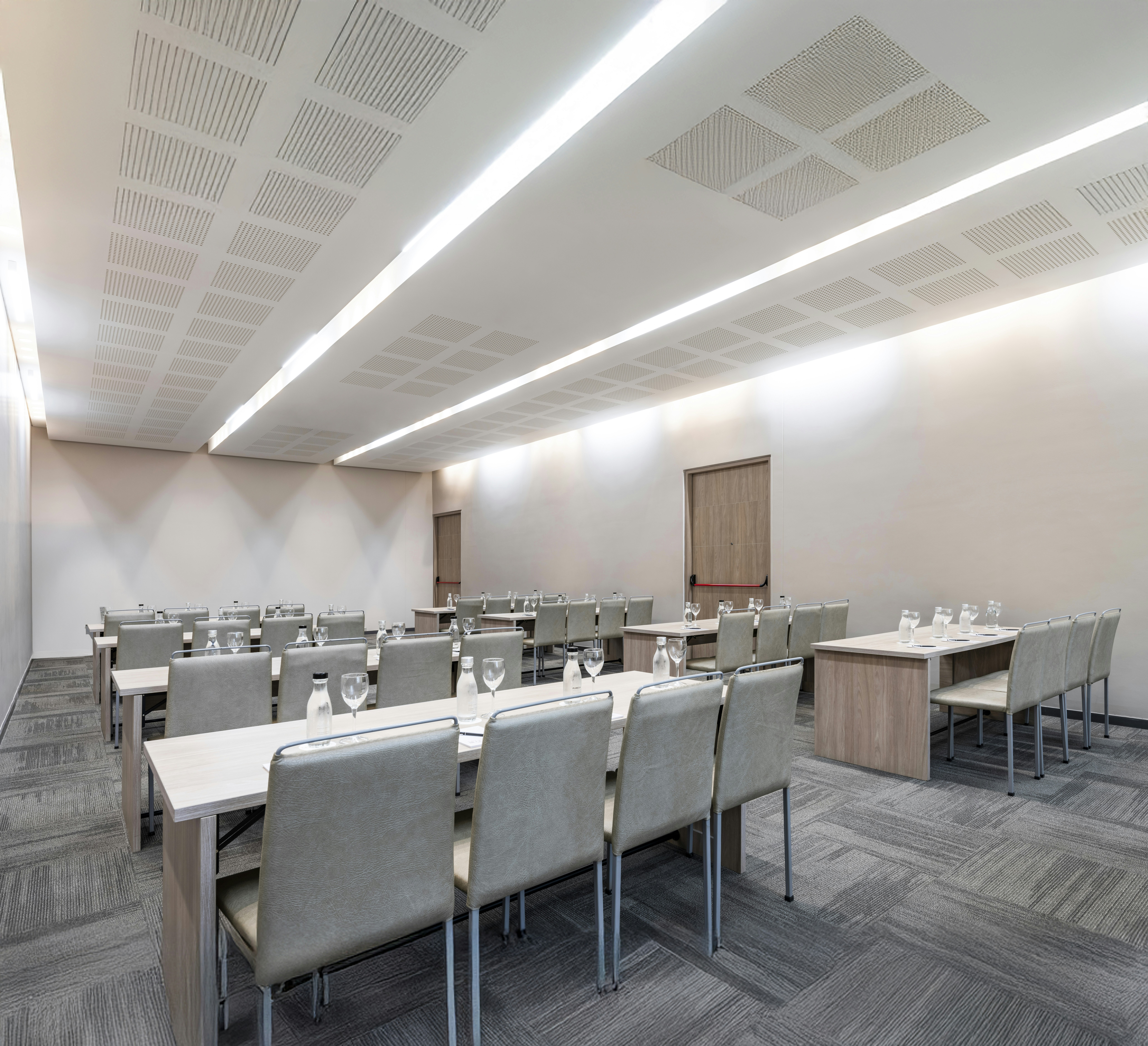 York Medellin, Curio Collection by Hilton 52/60