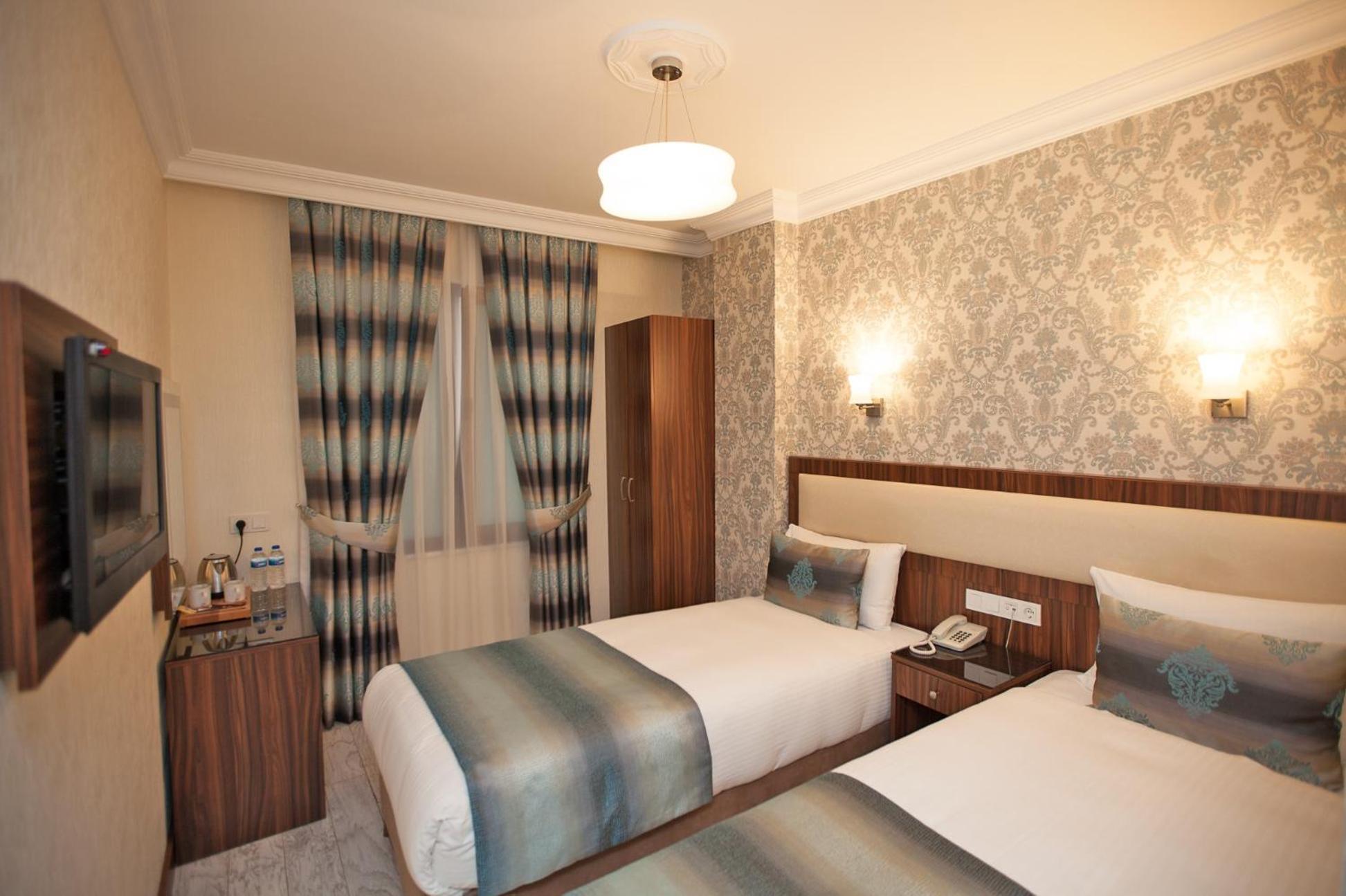 BULVAR HOTEL 17/50