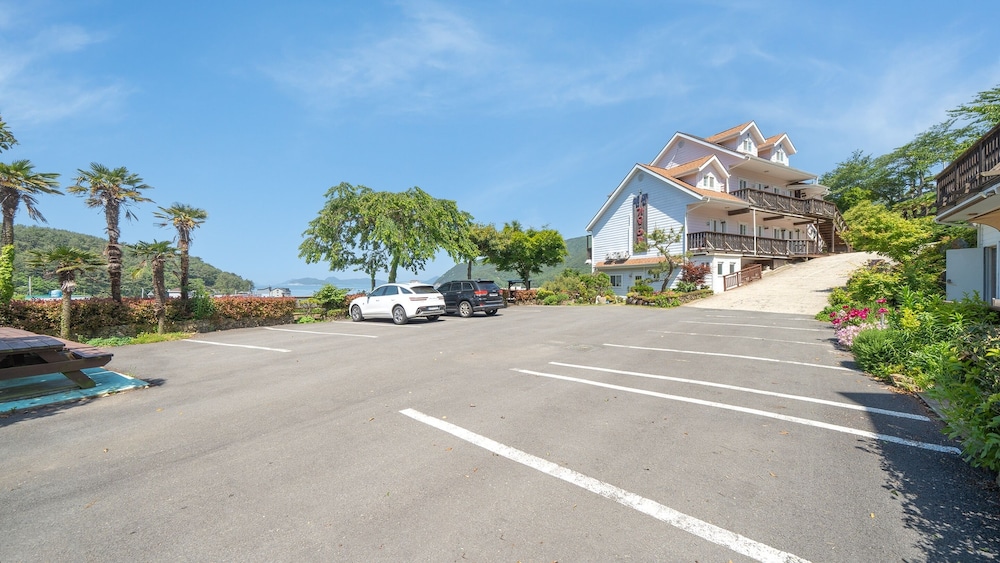 Geoje Gaonara Pension 39/50