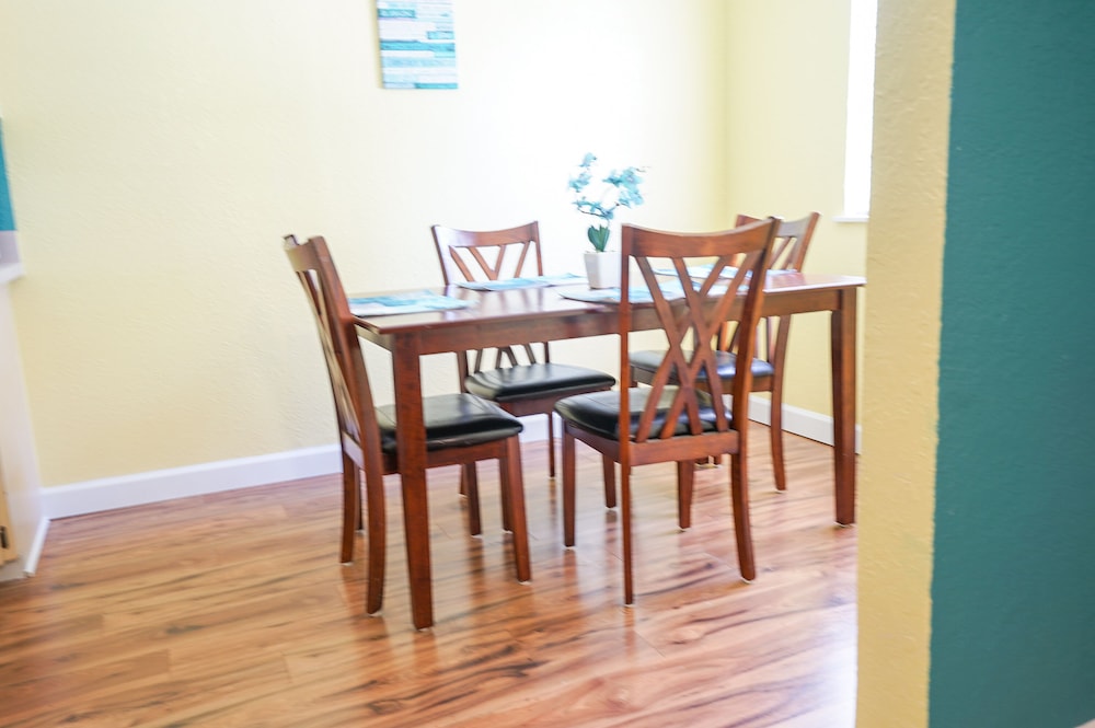 MarBay Suites 4/50