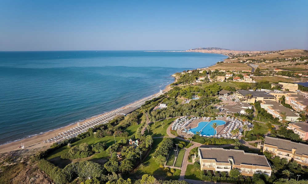 Serenusa Resort 32/35