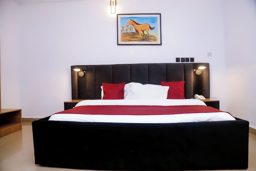 Western Dreams Hotel 29/50