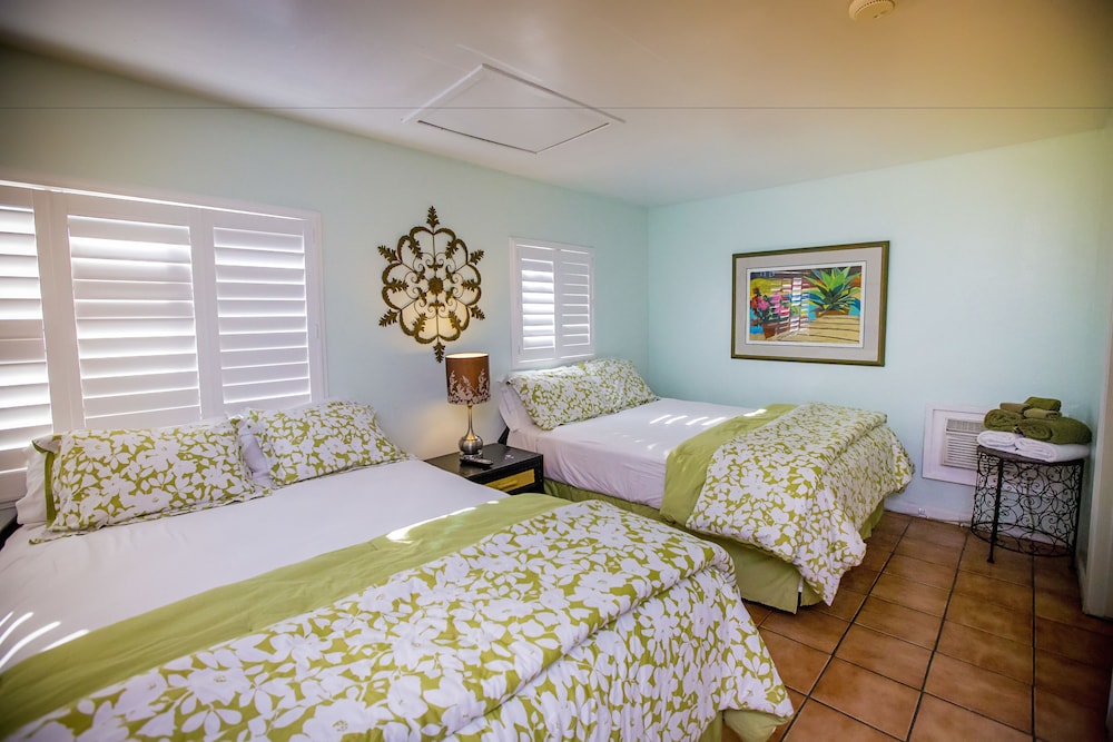 Leucadia Beach Inn 9/52