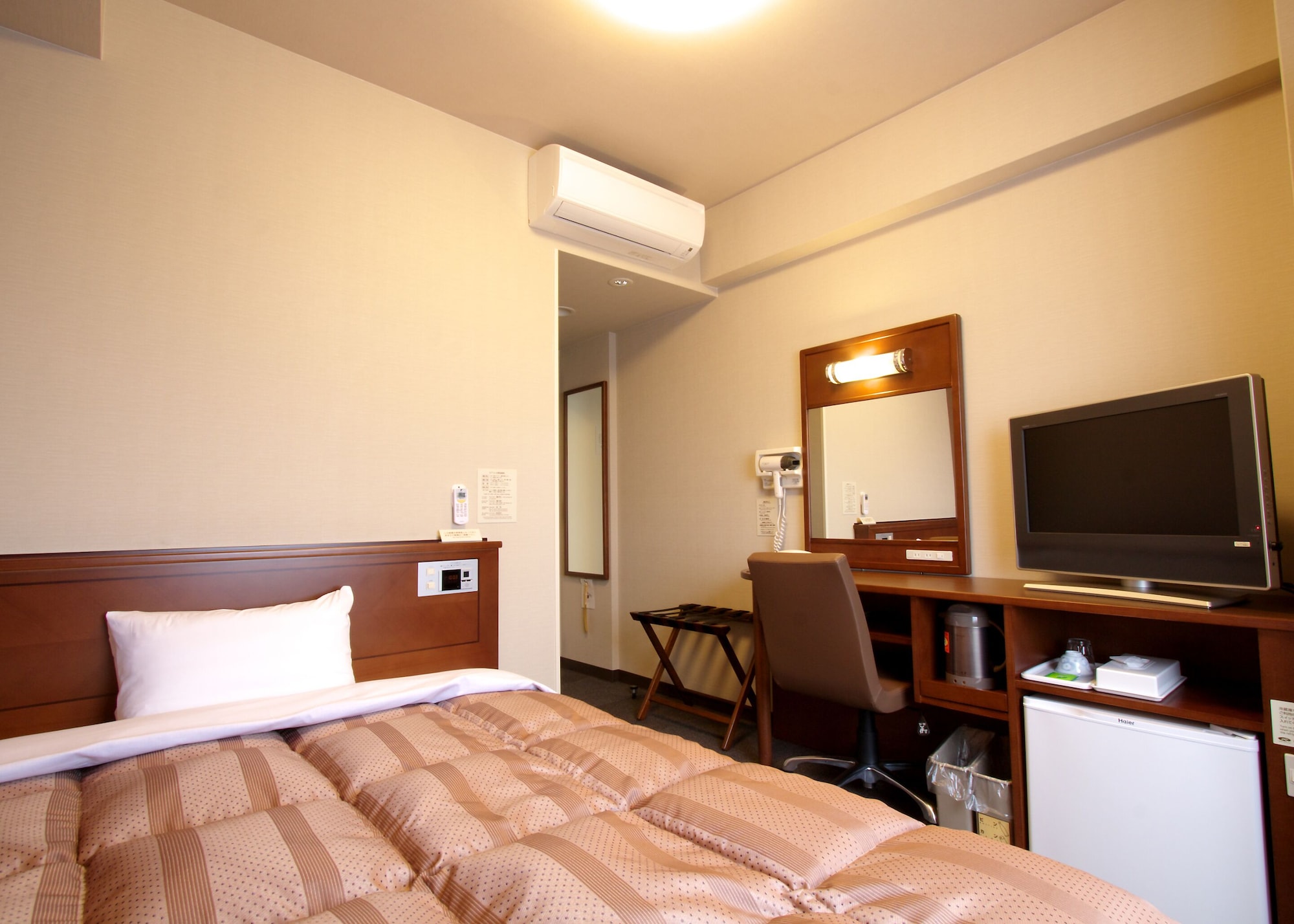 غرفة مفردة بسرير مزدوج، Hotel Route-Inn Iwata Inter 2/3