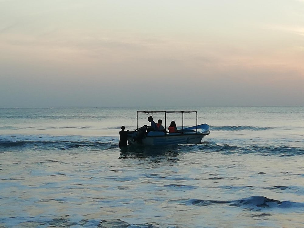 Sea Zone Hotel Nilaveli 35/49