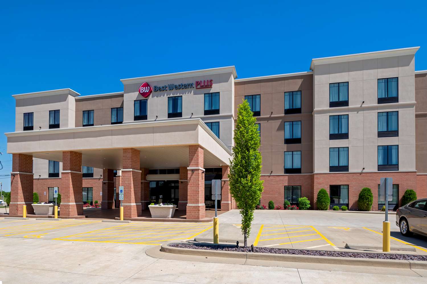 Best Western Plus Centralia Hotel & Suites 5/53