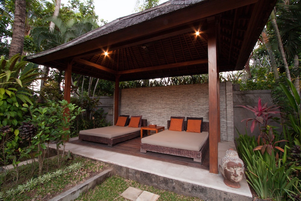Villa Dewata Seminyak 4/50