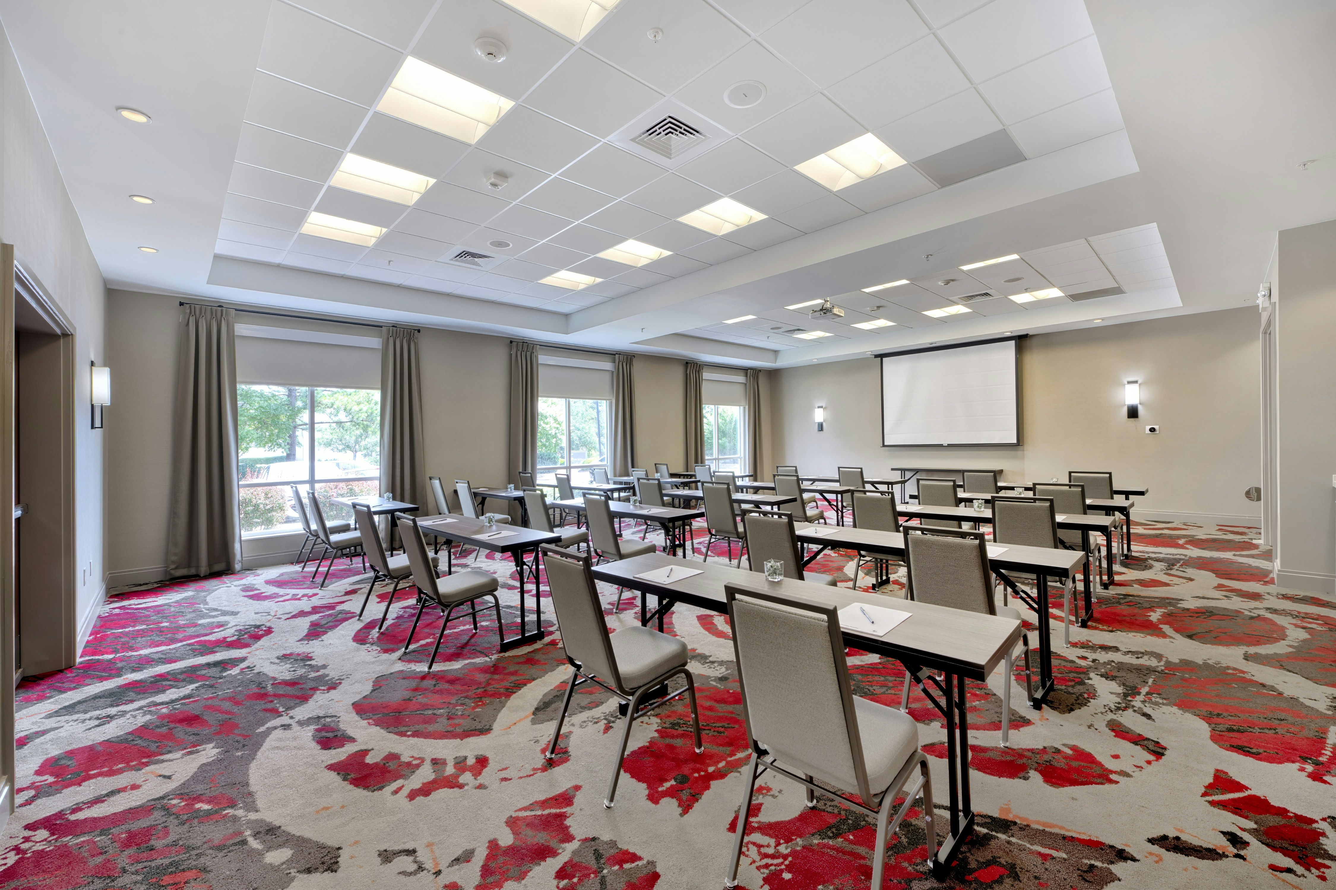 Doubletree By Hilton Raleigh Cary 50/51