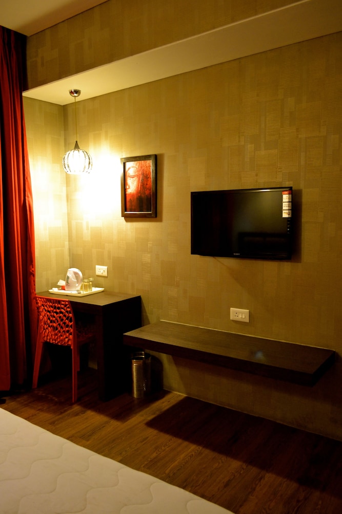 Hotel Buddha 30/50