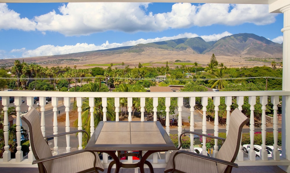 Lahaina Shores Beach Resort 4/57